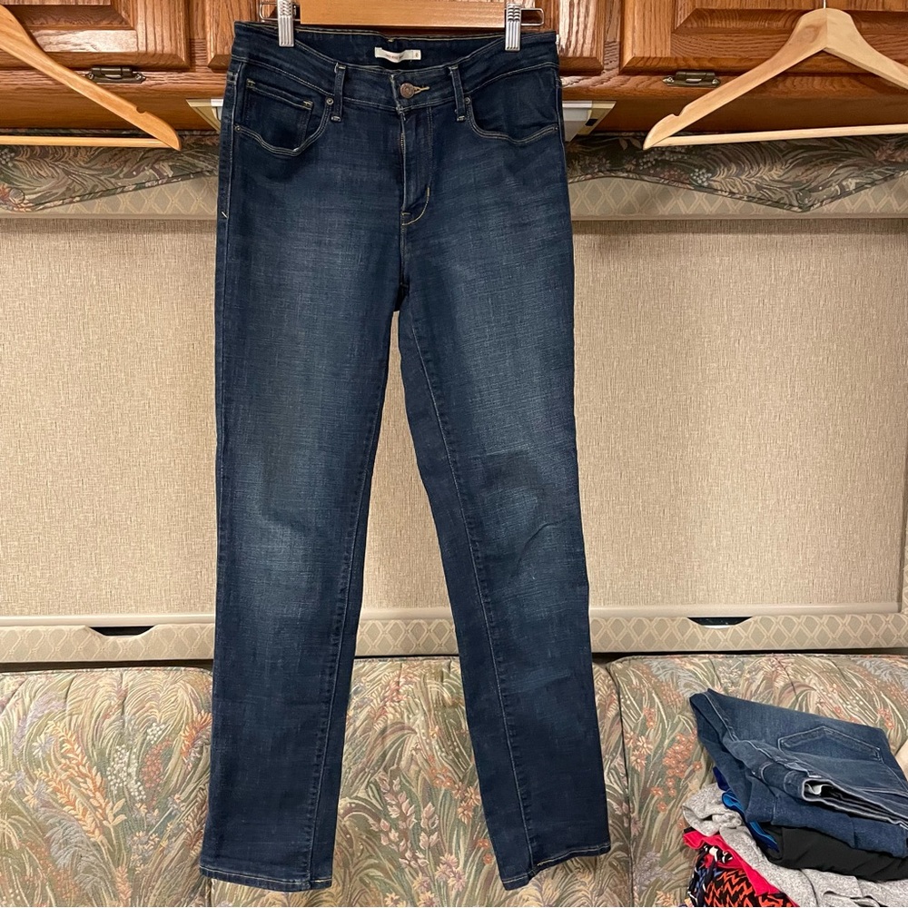 Levi’s Mid-Rise Skinny Jeans Washed Dark Blue 8